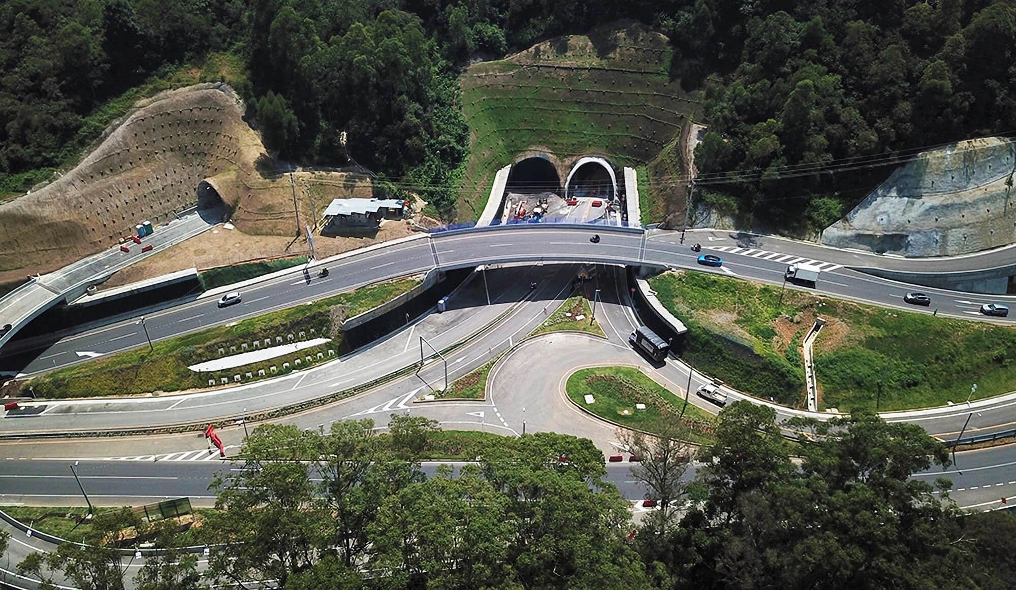 Tunel de Oriente